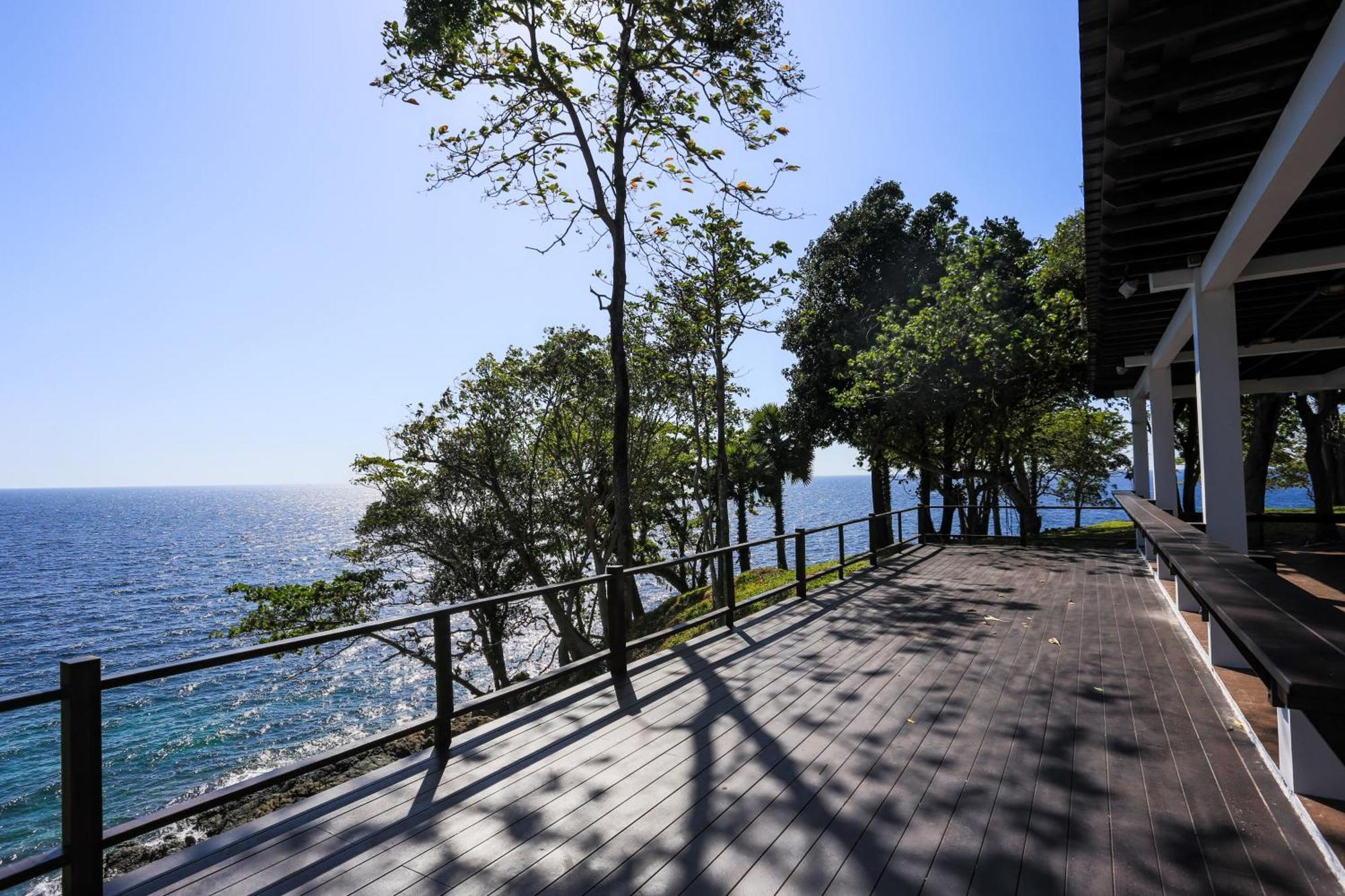 Ban Raya Resort And Spa Koh Racha Yai Exterior photo