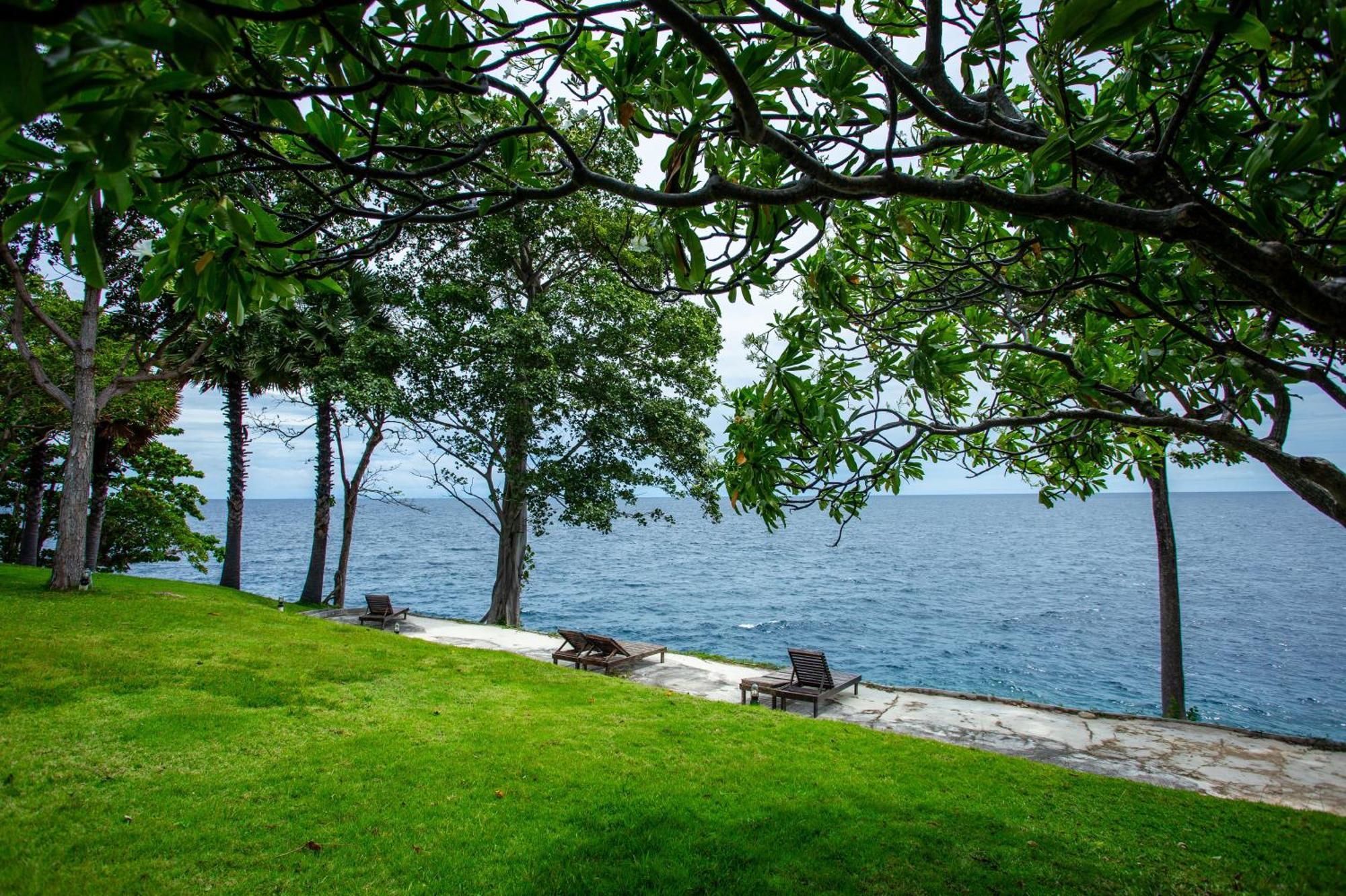 Ban Raya Resort And Spa Koh Racha Yai Exterior photo