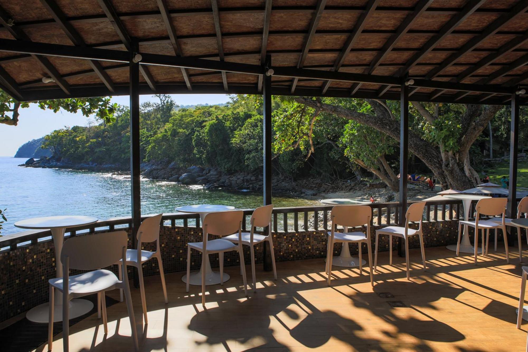 Ban Raya Resort And Spa Koh Racha Yai Exterior photo